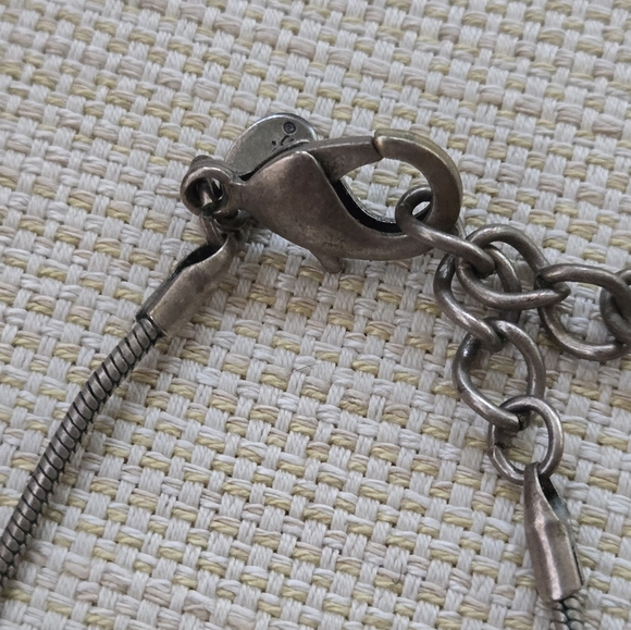 Necklace with Rhinestone Flowers Chicos Silver Tone Sparkly Dangly Layering - Picture 4 of 9